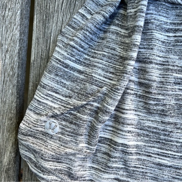 Lululemon Moment To Movement 2-In-1 Tank 2 Gray Black - Picture 5 of 7